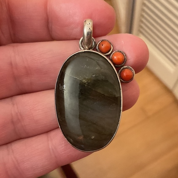 Sterling Silver 925 Labradorite/Red Corall Oval Large Pendant - Picture 4 of 7